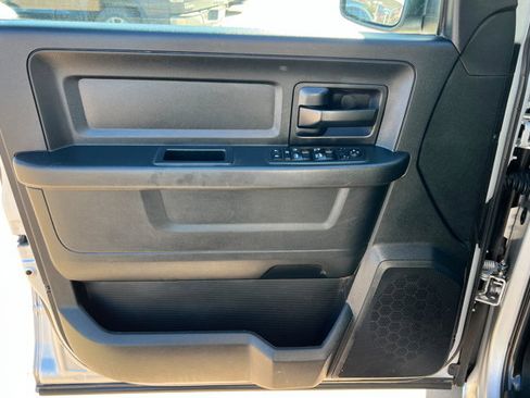 Used 2017 RAM 1500 Express image 14