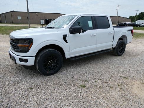 New 2026 Ford F150 XLT w/ Equipment Group 302A MID AWD/4WD image 8