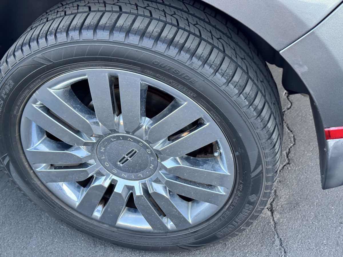 Used 2009 Lincoln MKX 2WD image 20