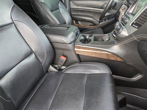 Used 2020 Chevrolet Tahoe LT image 8