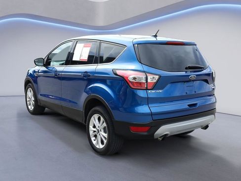 Used 2017 Ford Escape SE FWD image 5