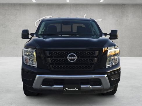 Used 2024 Nissan Titan SV w/ SV Convenience Package image 18