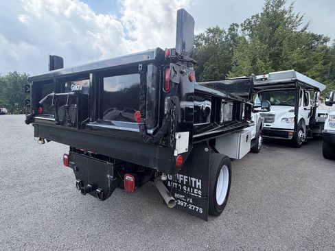 Used 2023 Ford F550 4x4 Regular Cab Super Duty image 5