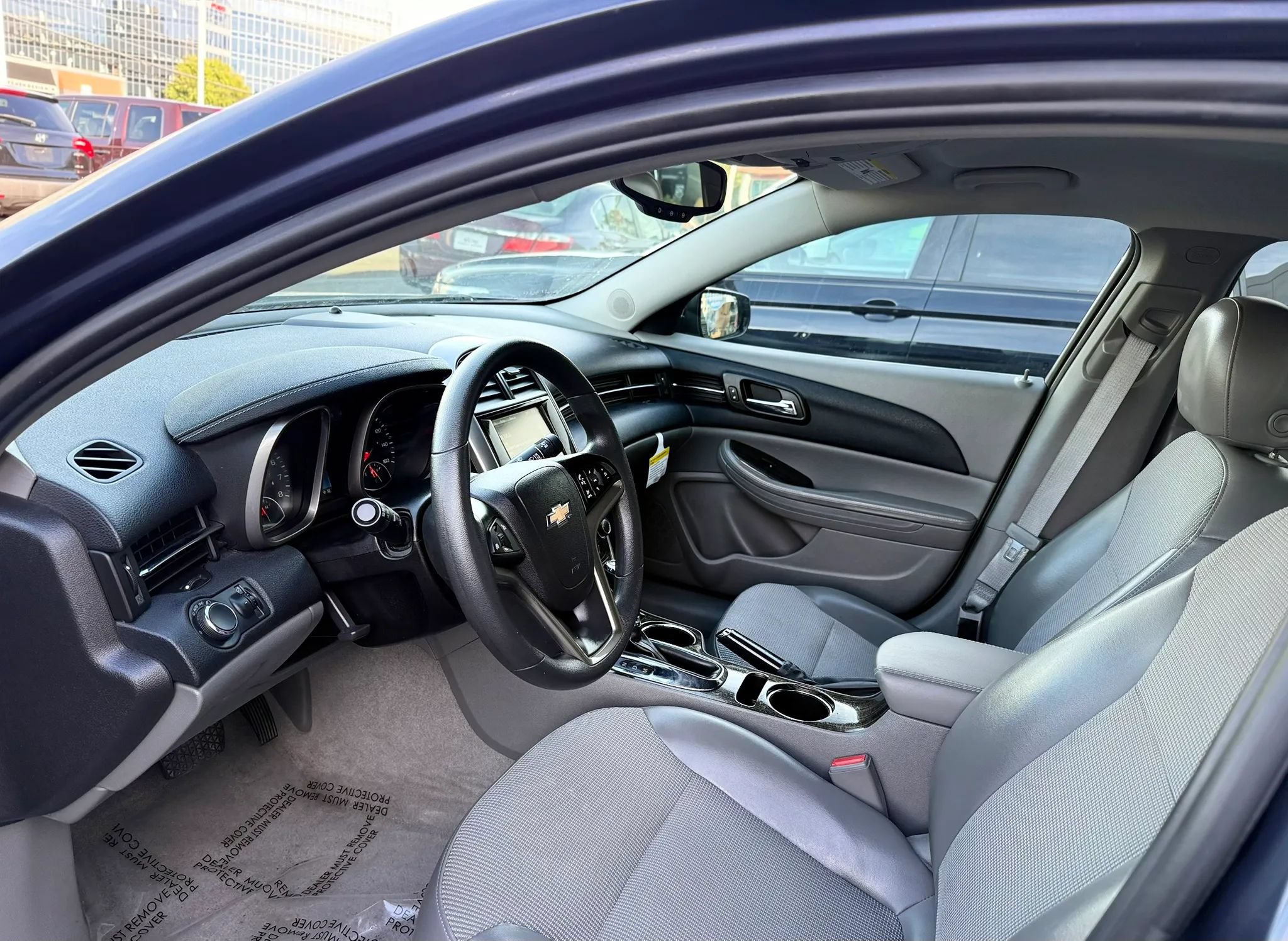 Used 2015 Chevrolet Malibu LT w/ Power Convenience Package FWD image 9