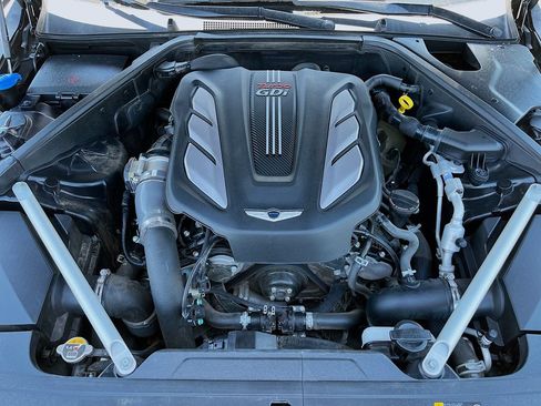 Used 2020 Genesis G90 3.3T Premium RWD image 31