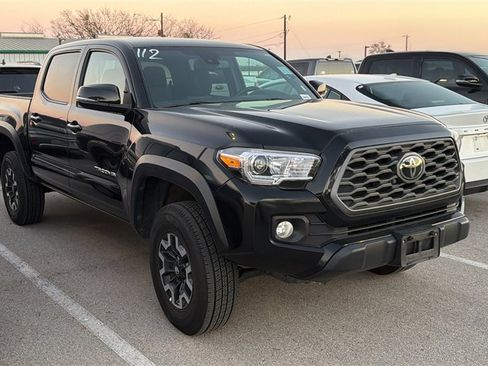 Certified 2023 Toyota Tacoma TRD Off-Road image 3