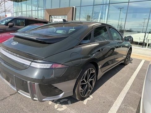 Used 2024 Hyundai Ioniq 6 SEL image 3