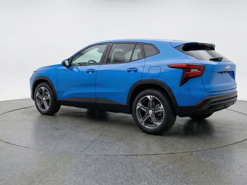Used 2025 Chevrolet Blazer LT FWD image 6