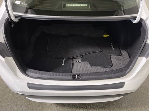Certified 2022 Toyota Corolla LE w/ Carpet Mat Package (TMS) FWD image 10