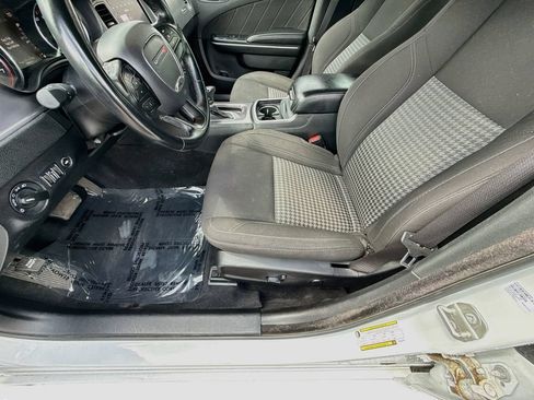 Used 2023 Dodge Charger SXT RWD image 19