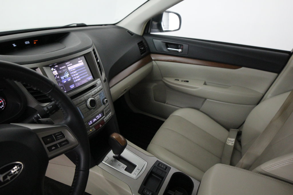 Used 2014 Subaru Outback 2.5i Limited AWD/4WD image 20