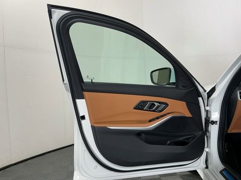 Certified 2025 BMW 330i xDrive Sedan w/ M Sport Package image 19