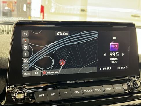 Used 2023 Kia Seltos EX image 20