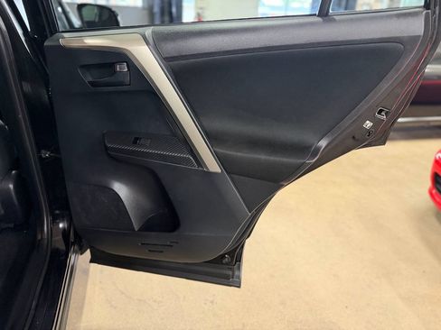 Used 2013 Toyota RAV4 XLE AWD/4WD image 23