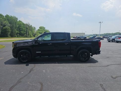 Used 2024 GMC Sierra 1500 Elevation w/ LPO, Elevation Black Package AWD/4WD image 4