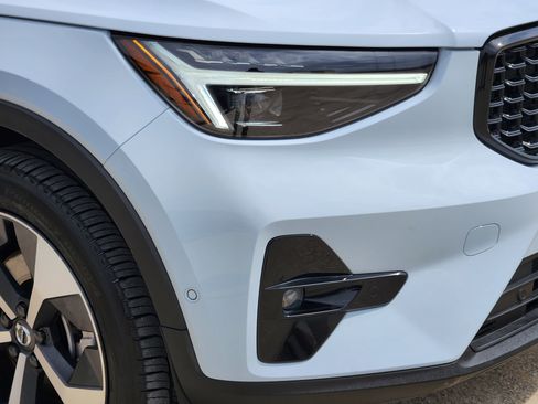 Used 2026 Volvo XC40 B5 Plus w/ Protection Package Premier AWD/4WD image 16
