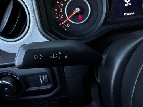 Used 2025 Jeep Wrangler Unlimited Sport AWD/4WD image 34