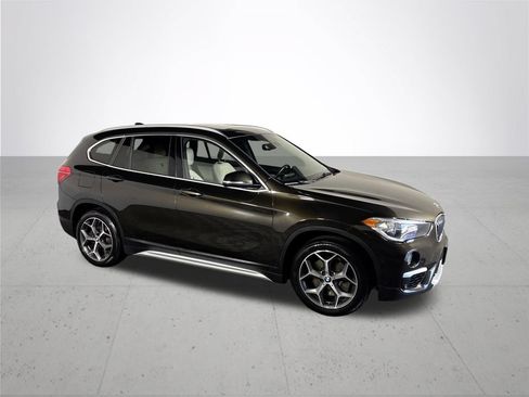 Used 2019 BMW X1 xDrive28i w/ Convenience Package AWD/4WD image 4