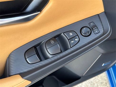 Used 2025 Nissan Sentra SV w/ SV Premium Package image 19