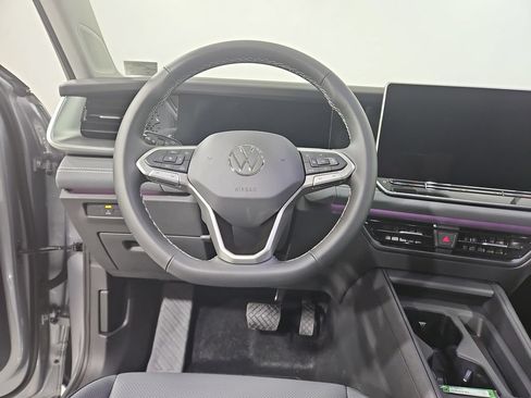 New 2026 Volkswagen Tiguan SE AWD/4WD image 13
