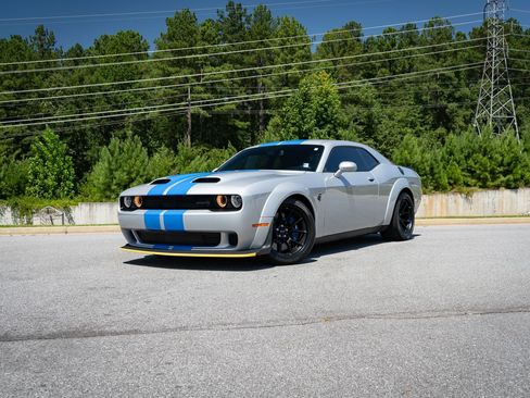 Used 2023 Dodge Challenger SRT Hellcat RWD image 1