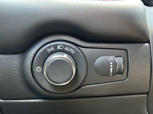 Used 2025 Dodge Durango R/T AWD/4WD image 29