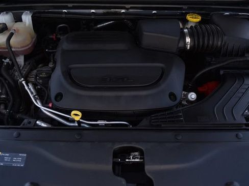 Used 2023 Chrysler Voyager LX FWD image 26
