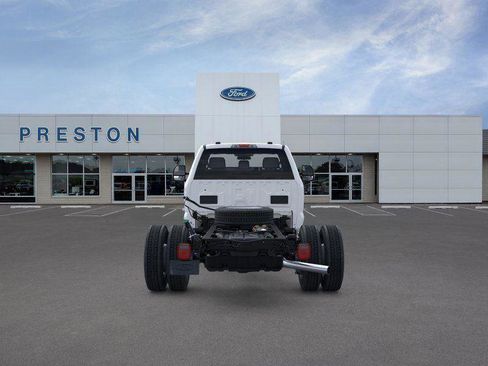 New 2025 Ford F550 2WD Regular Cab Super Duty image 8