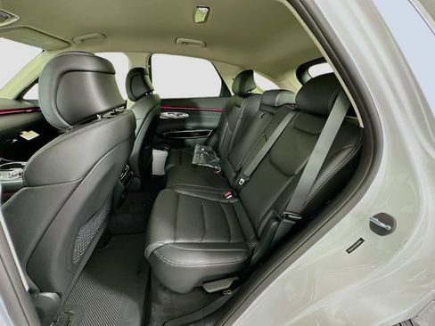 New 2026 Genesis GV70 2.5T AWD/4WD image 17