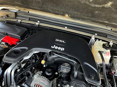 Used 2020 Jeep Gladiator Rubicon image 35