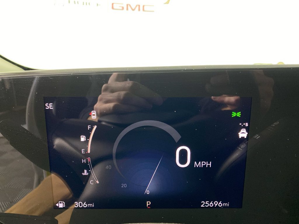 Certified 2024 Buick Encore GX Preferred w/ Comfort Package FWD image 15
