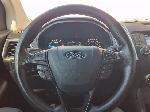 Used 2019 Ford Edge SE FWD image 20