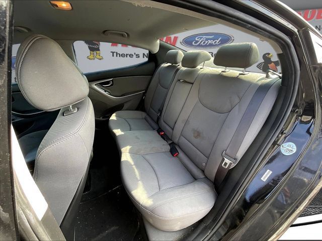 Used 2013 Hyundai Elantra GLS w/ Preferred Pkg FWD image 21