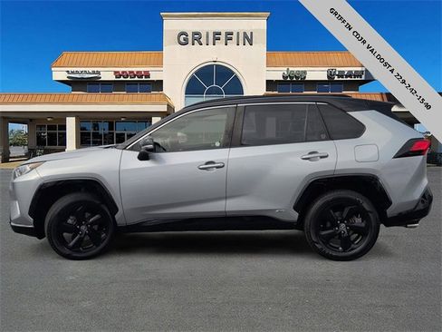 Used 2020 Toyota RAV4 XSE image 10