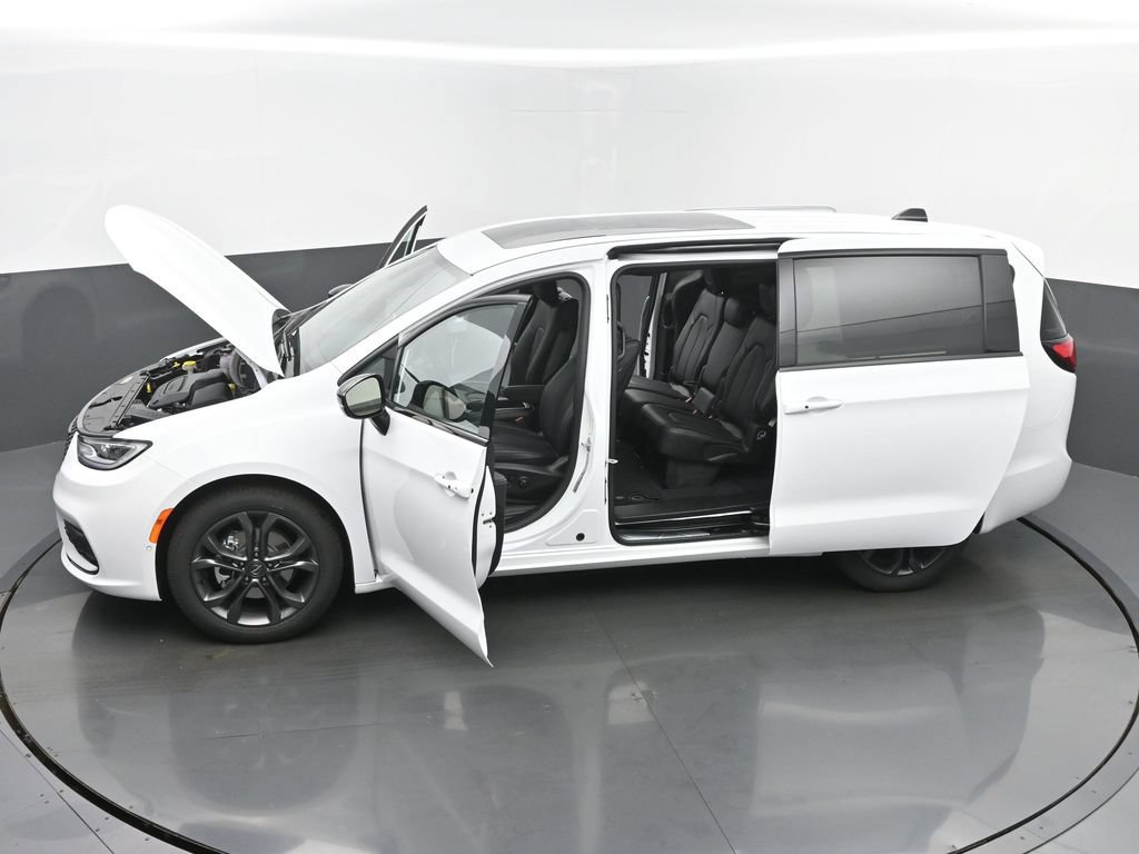 New 2026 Chrysler Pacifica Select FWD image 63
