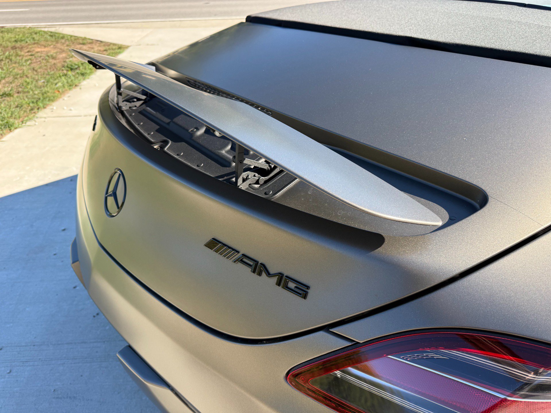 Used 2012 Mercedes-Benz SLS AMG Roadster image 57