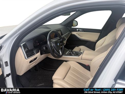 Used 2022 BMW X5 xDrive40i w/ Premium Package AWD/4WD image 10
