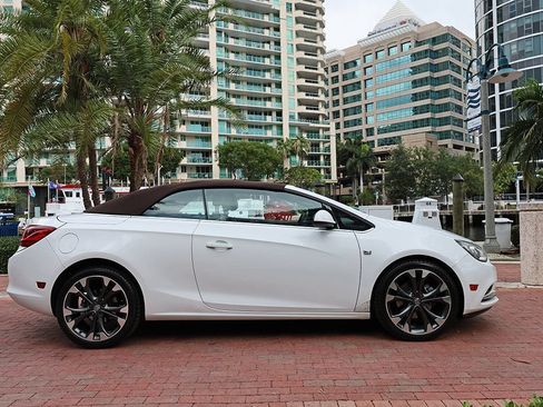 Used 2018 Buick Cascada Premium FWD image 4