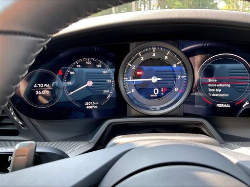 Used 2024 Porsche 911 Carrera S w/ Sport Package RWD image 12