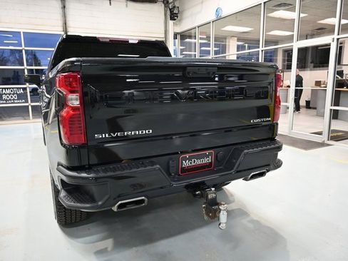 Used 2022 Chevrolet Silverado 1500 Custom Trail Boss image 6
