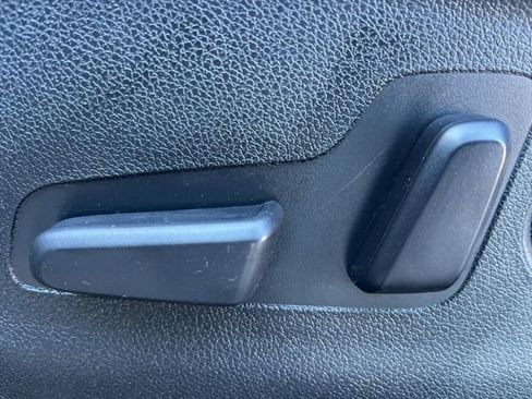 Used 2020 Kia Sorento LX w/ LX I4 Convenience Package image 8