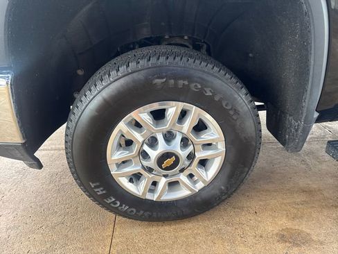 Used 2025 Chevrolet Silverado 2500 LT w/ Safety Package image 12