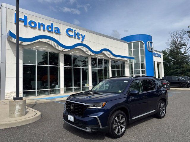 Used 2024 Honda Pilot Elite image 2