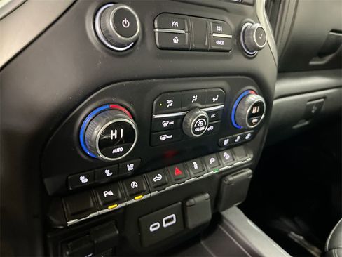 Used 2022 Chevrolet Silverado 1500 LTZ image 15