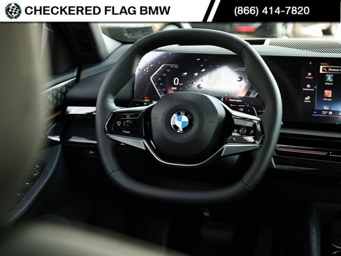 Certified 2025 BMW 530i w/ Premium Package image 28