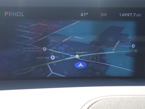 Used 2025 Lincoln Nautilus Reserve image 32