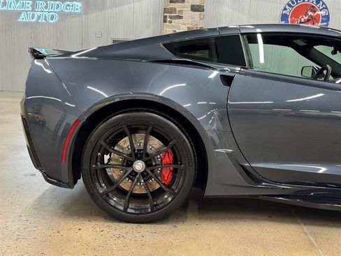 Used 2019 Chevrolet Corvette Grand Sport RWD image 18