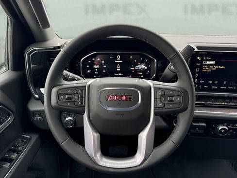 Used 2026 GMC Sierra 1500 SLT AWD/4WD image 16