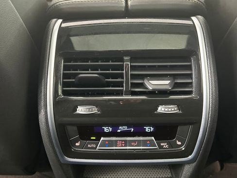 Used 2025 BMW X5 xDrive50e image 16