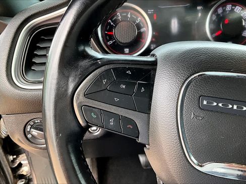 Used 2019 Dodge Challenger SXT RWD image 22